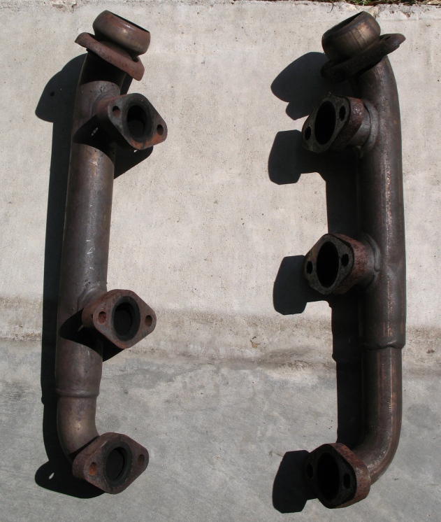 V6 Exhaust Manifolds. 1 good set, 1 set w/ broken and cracked front